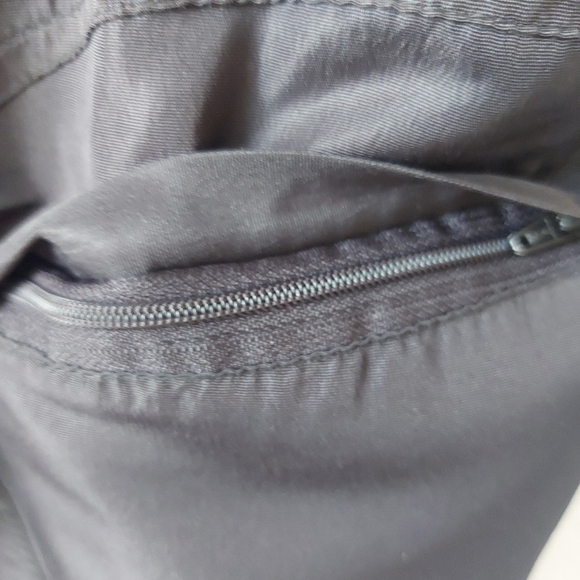 Urban Cycling Apparel Black With Red Accent Cycle Shorts Men's Size 2XL - Picture 4 of 5